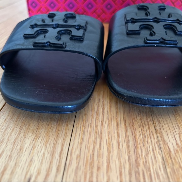 Tory Burch Double Stack Logo Slide Leather Sandals in black - Picture 2 of 6